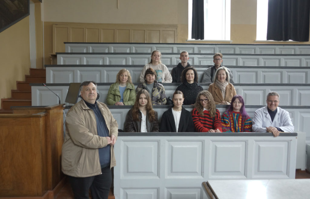 Похід студентів в анатомічний музей