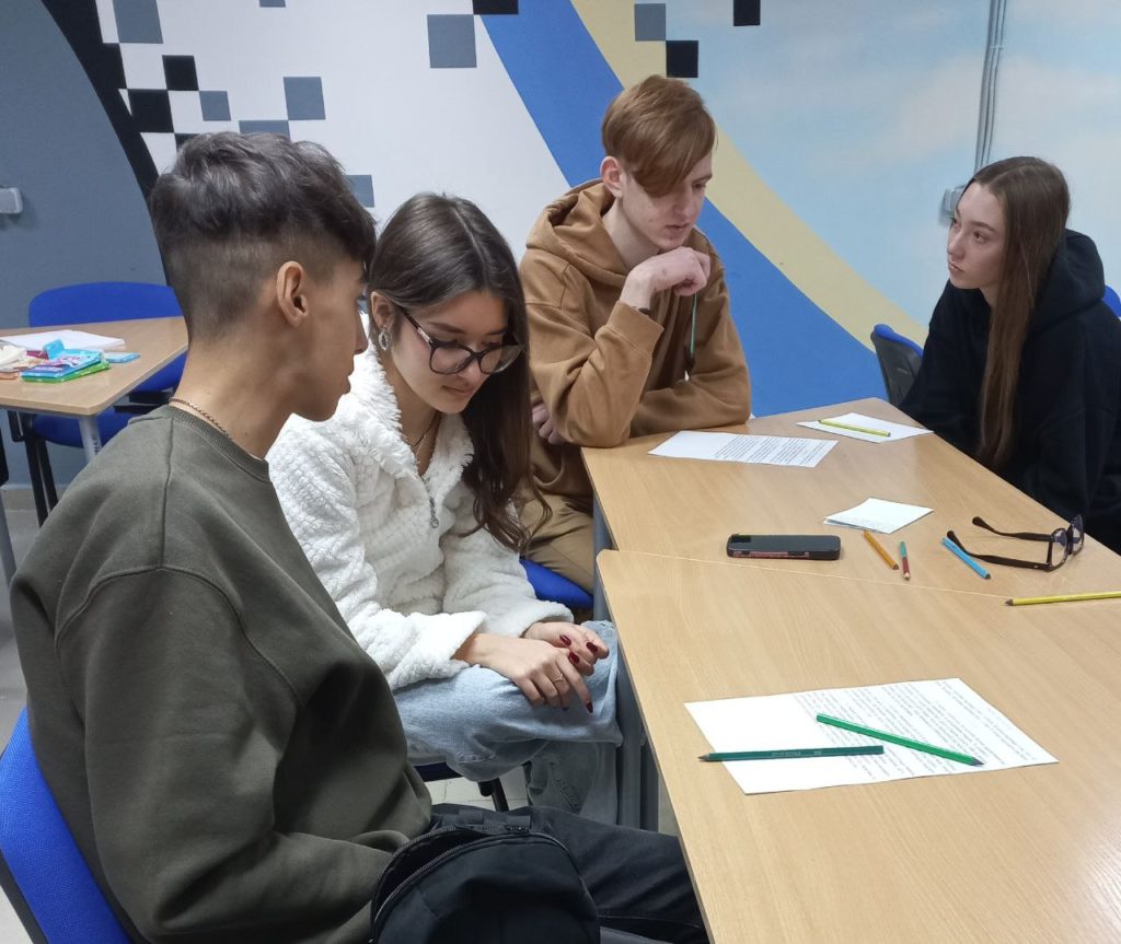 Розвиток комунікативної компетентності: майбутні управлінці пройшли тренінг від Лабораторії ментального здоров’я, менторства та медіаторства.