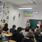 photo_5341465618915465478_y