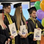 photo_5425021467470008266_y